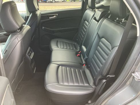 Used 2024 Ford Edge SEL image 12
