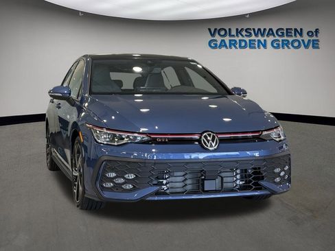 New 2025 Volkswagen GTI SE image 2
