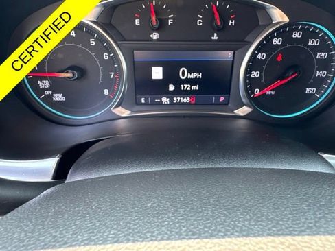 Used 2023 Chevrolet Traverse RS AWD/4WD image 17