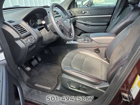 Used 2019 Ford Explorer XLT w/ Equipment Group 202A FWD image 6