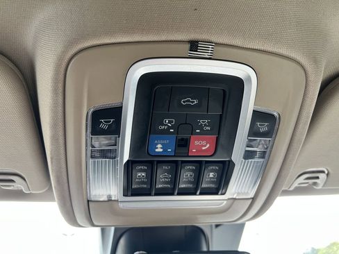 Used 2020 RAM 1500 Limited AWD/4WD image 15