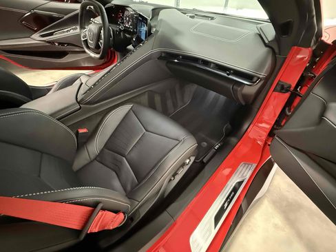 Used 2025 Chevrolet Corvette Z06 w/ Z07 Performance Package RWD image 47