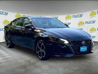 Used 2023 Nissan Altima 2.5 SR