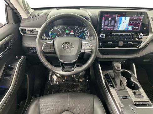 Used 2020 Toyota Highlander Platinum image 24