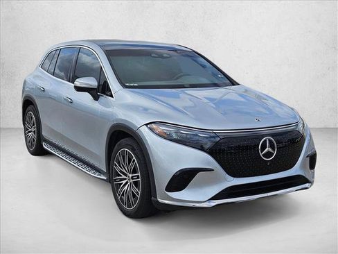 Used 2023 Mercedes-Benz EQS 450+ SUV image 3