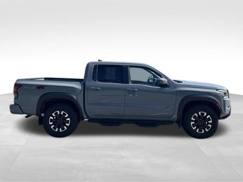Used 2024 Nissan Frontier PRO-4X w/ Off-Road Protection Package AWD/4WD image 9