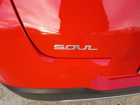 Used 2024 Kia Soul LX w/ Option Group 015 image 11