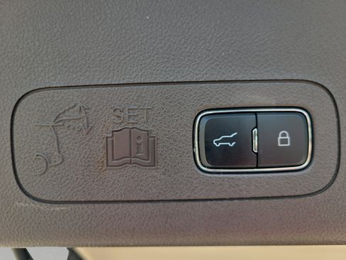 Used 2022 Lincoln Aviator Reserve w/ Equipment Group 201A RWD image 13