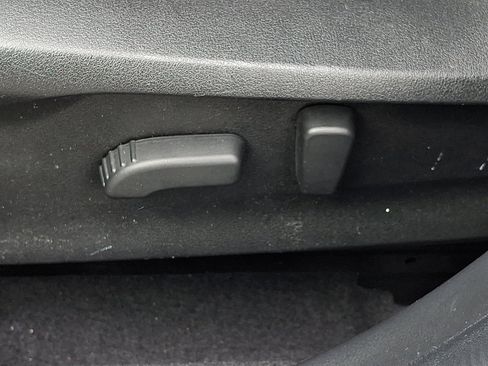 Used 2023 Subaru Crosstrek 2.0i Premium image 26