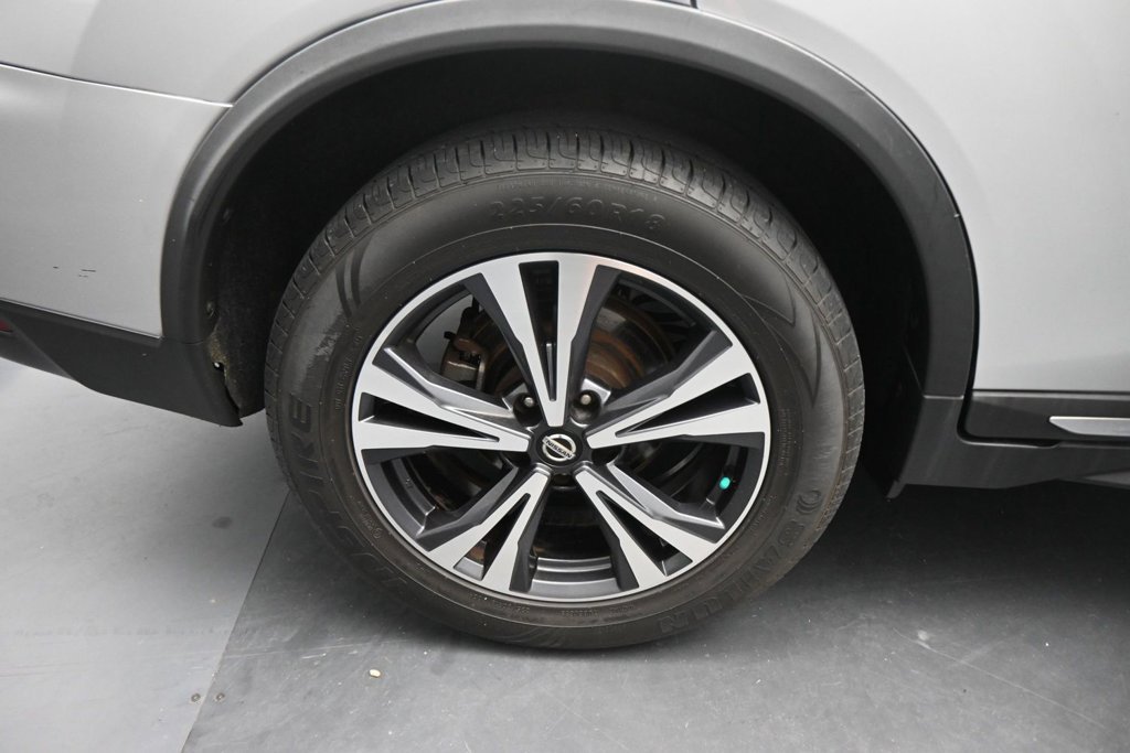 Used 2018 Nissan Rogue SL FWD image 23