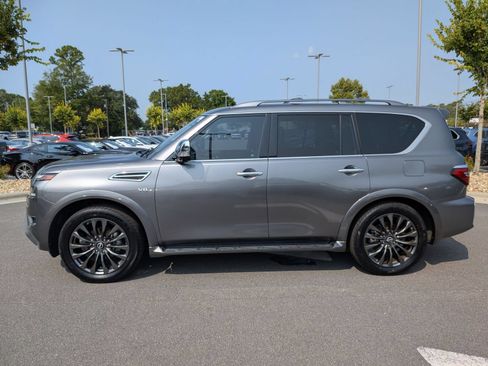 Used 2022 Nissan Armada Platinum w/ Captain's Chairs Package RWD image 6