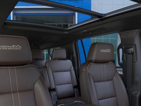 New 2026 Chevrolet Suburban High Country AWD/4WD image 24