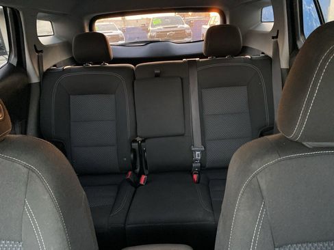 Used 2022 GMC Terrain SLE w/ Elevation Edition image 35