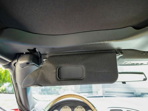 Used 2004 Ford Thunderbird Deluxe image 76