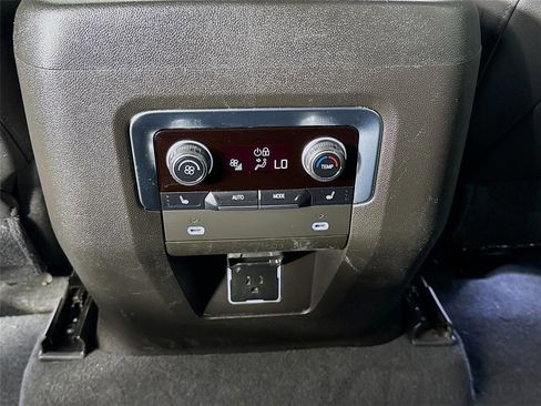 Certified 2021 Chevrolet Suburban RST w/ Luxury Package RWD image 26