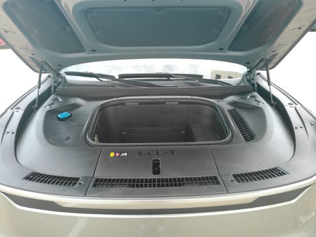 Used 2024 Kia EV9 Light Long Range RWD image 58