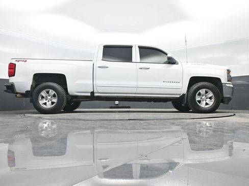 Used 2018 Chevrolet Silverado 1500 LT w/ All Star Edition image 31