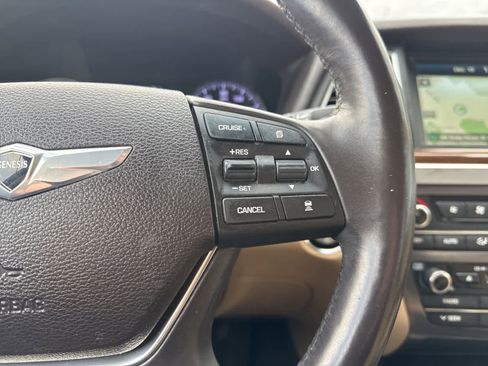 Used 2015 Hyundai Genesis 3.8 w/ Option Group 03 image 18