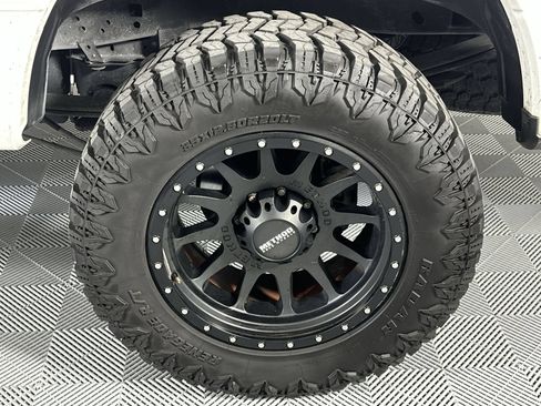Used 2022 Ford F250 Lariat w/ Black Appearance Package AWD/4WD image 10