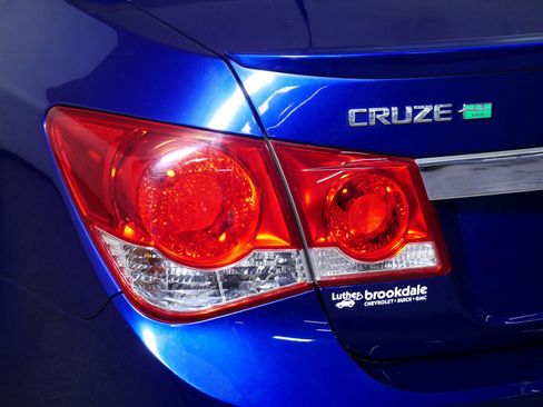 Used 2012 Chevrolet Cruze Eco FWD image 17