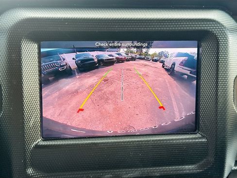 Certified 2023 Jeep Wrangler Unlimited AWD/4WD image 15