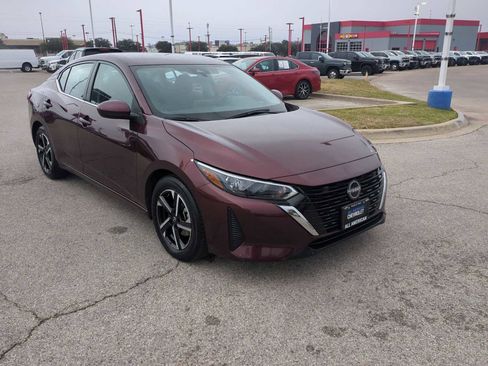 Used 2024 Nissan Sentra SV image 2