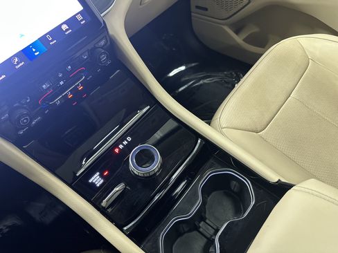 Used 2022 Jeep Grand Cherokee L Limited w/ Luxury Tech Group II image 26