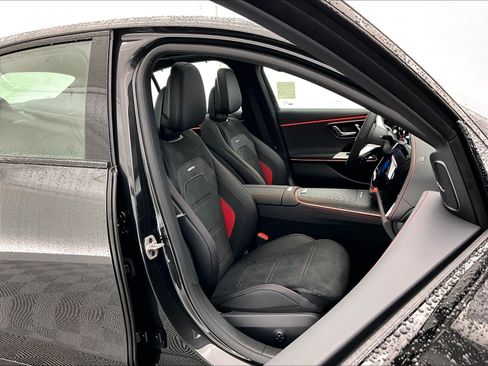 Used 2026 Mercedes-Benz E 53 AMG e 4MATIC Sedan image 5