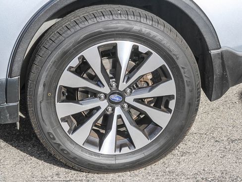 Used 2016 Subaru Outback 2.5i Limited AWD/4WD image 8