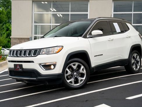 Used 2020 Jeep Compass Limited AWD/4WD image 2