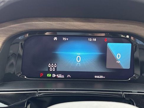 Used 2024 Volkswagen Atlas SE image 25