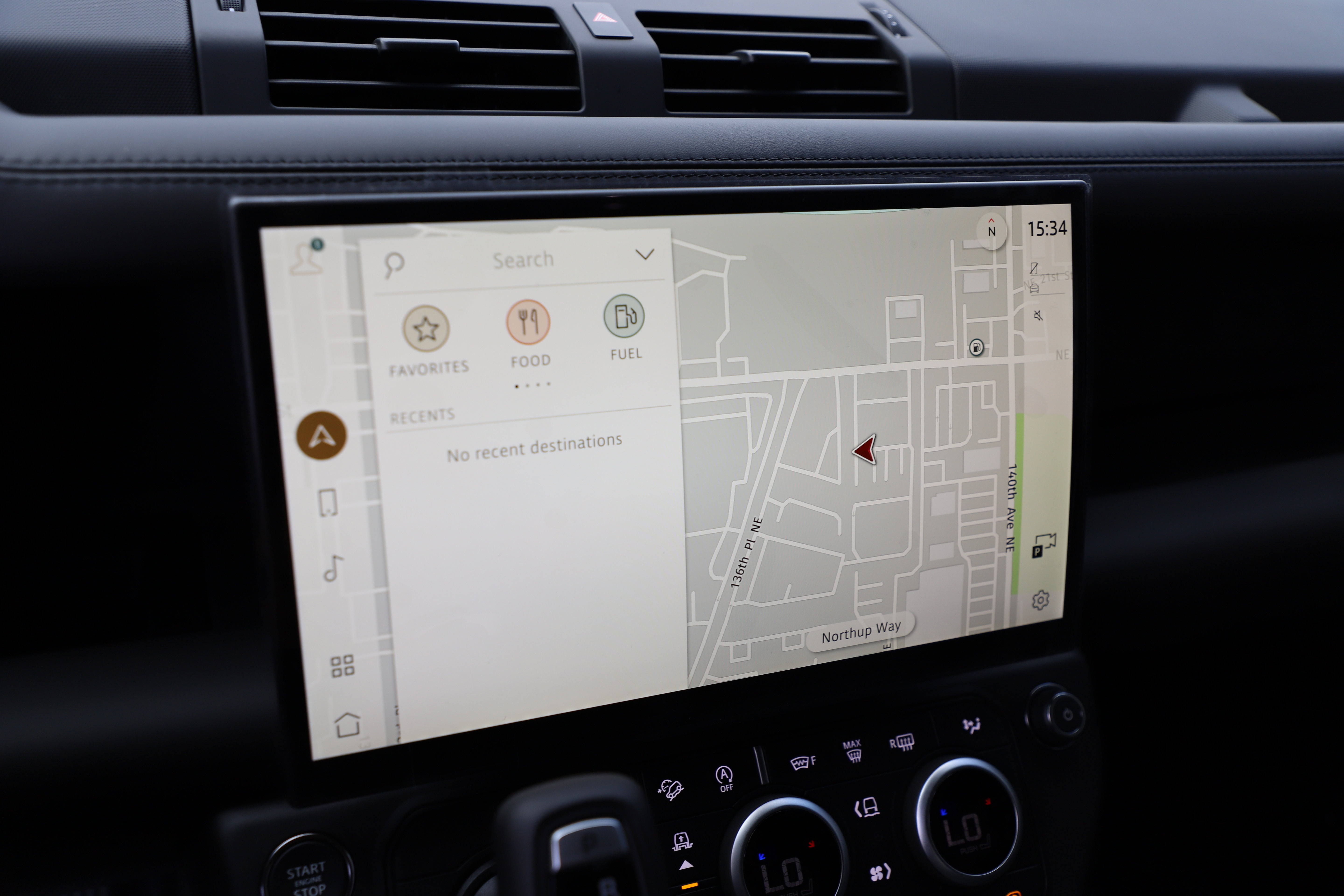 New 2026 Land Rover Defender 110 X-Dynamic SE AWD/4WD image 24