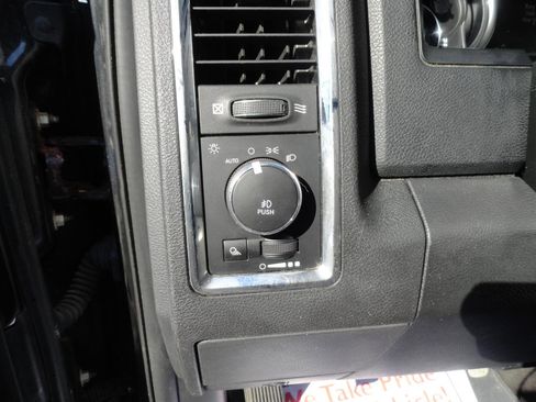 Used 2017 RAM 2500 Laramie w/ Snow Chief Group image 11