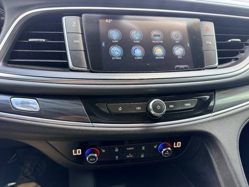 Used 2019 Buick Enclave Essence AWD/4WD image 36