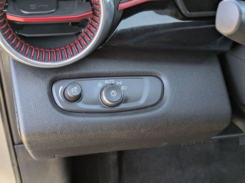 Used 2024 Chevrolet Trax RS w/ Driver Confidence Package image 17