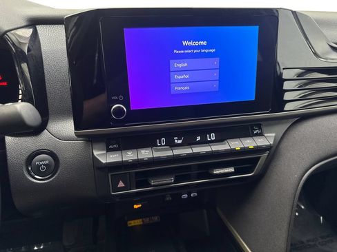 Used 2025 Toyota Camry LE FWD image 62