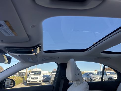 Certified 2024 Mercedes-Benz E 350 4MATIC Sedan image 28