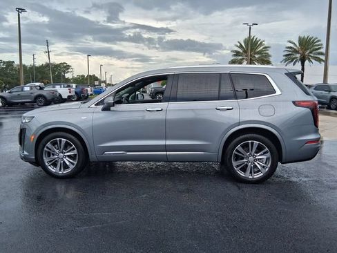 Used 2024 Cadillac XT6 Premium Luxury FWD image 5