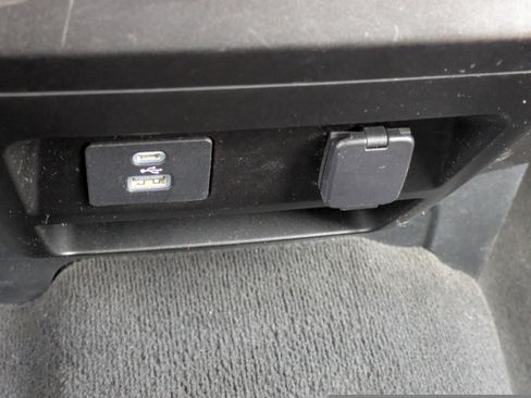 Certified 2021 Ford F250 XLT image 25