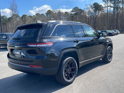 New 2026 Jeep Grand Cherokee Altitude AWD/4WD image 7