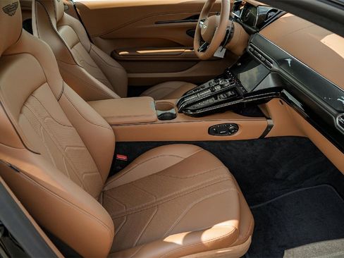 New 2025 Aston Martin V8 Vantage Coupe image 35