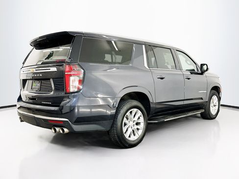 Used 2023 Chevrolet Suburban Premier image 9