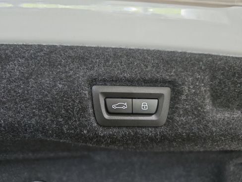 Used 2026 BMW 530i RWD image 31