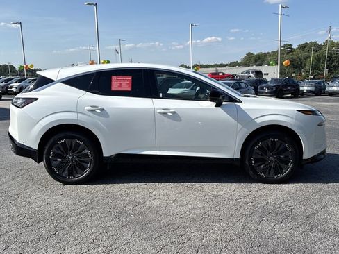 Certified 2025 Nissan Murano Platinum w/ Cargo Package AWD/4WD image 26