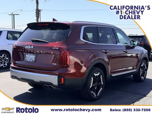 Used 2024 Kia Telluride S AWD/4WD image 6