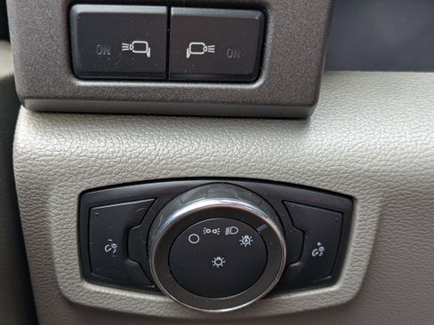 Used 2022 Ford F350 XL w/ Power Equipment Group image 23