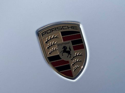 Used 2025 Porsche Cayenne image 10