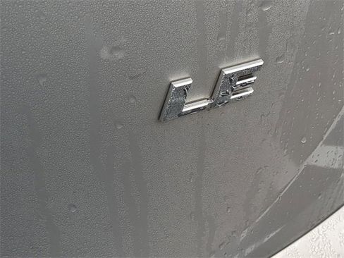 Used 2016 Toyota RAV4 LE image 12
