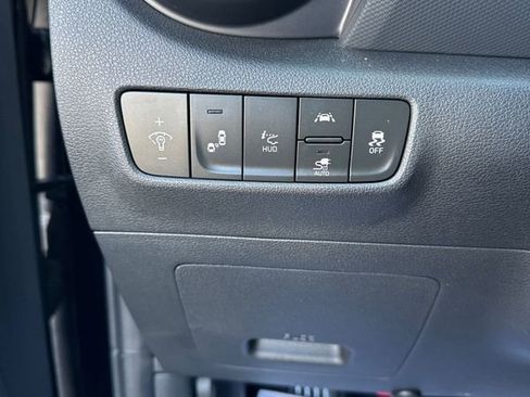 Used 2020 Hyundai Kona Ultimate image 11