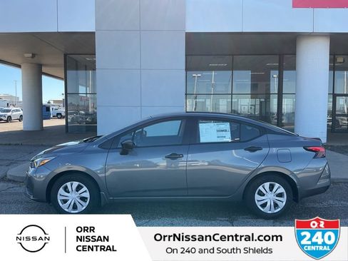 Used 2025 Nissan Versa S w/ Trunk Package FWD image 8
